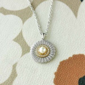 Alicia bonnie Brilliance Blossoms Pearl Gold Silver Pendant Necklace NWT